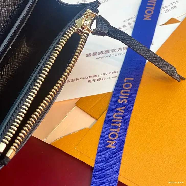 Fashion Reps LV 2411YA0035 Bags 0512
